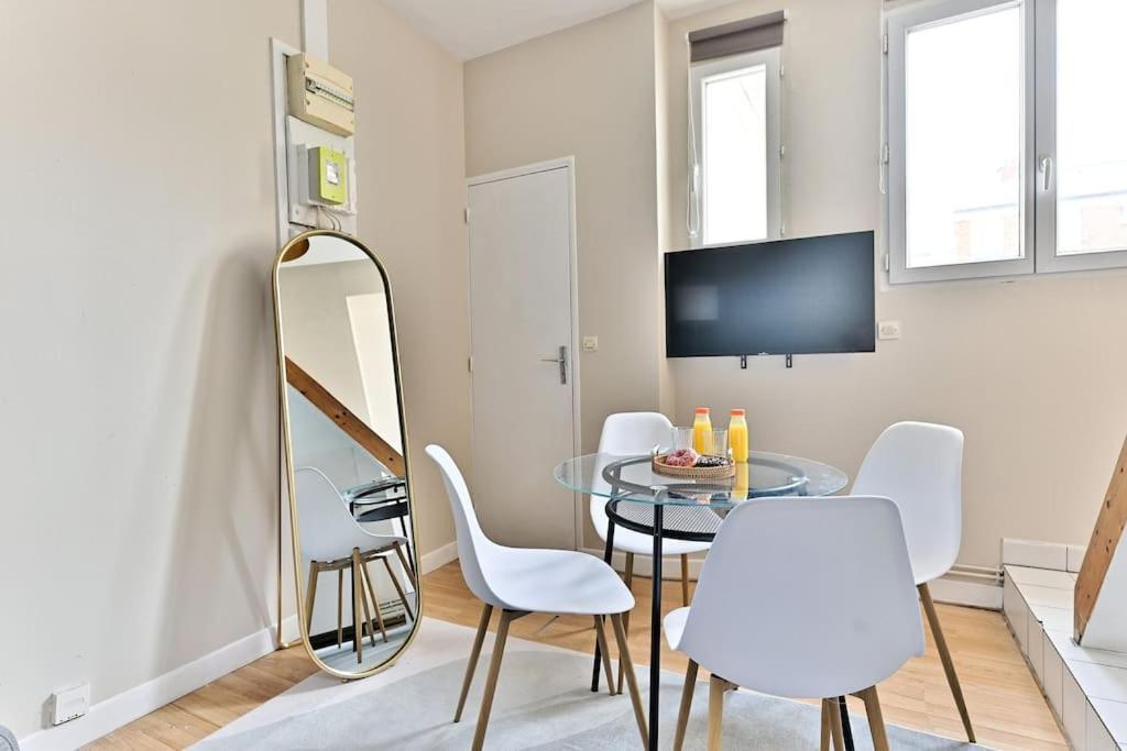 Avec Mezzanine Au Centre De Apartment *