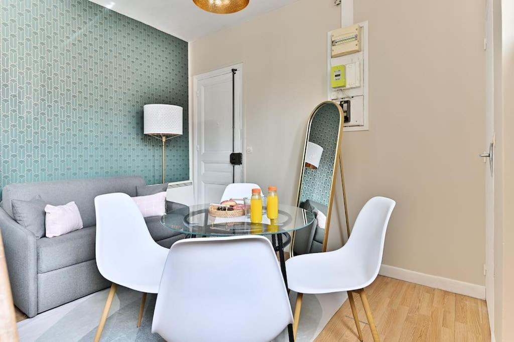Apartment Avec Mezzanine Au Centre De Paris